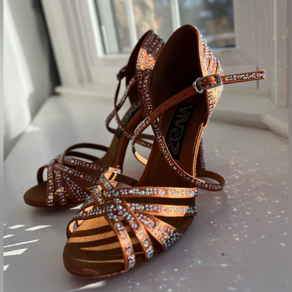VIVAZ dance Women's shoes